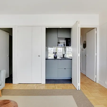 Victor Hugo - Arc De Triomphe - Trocadero